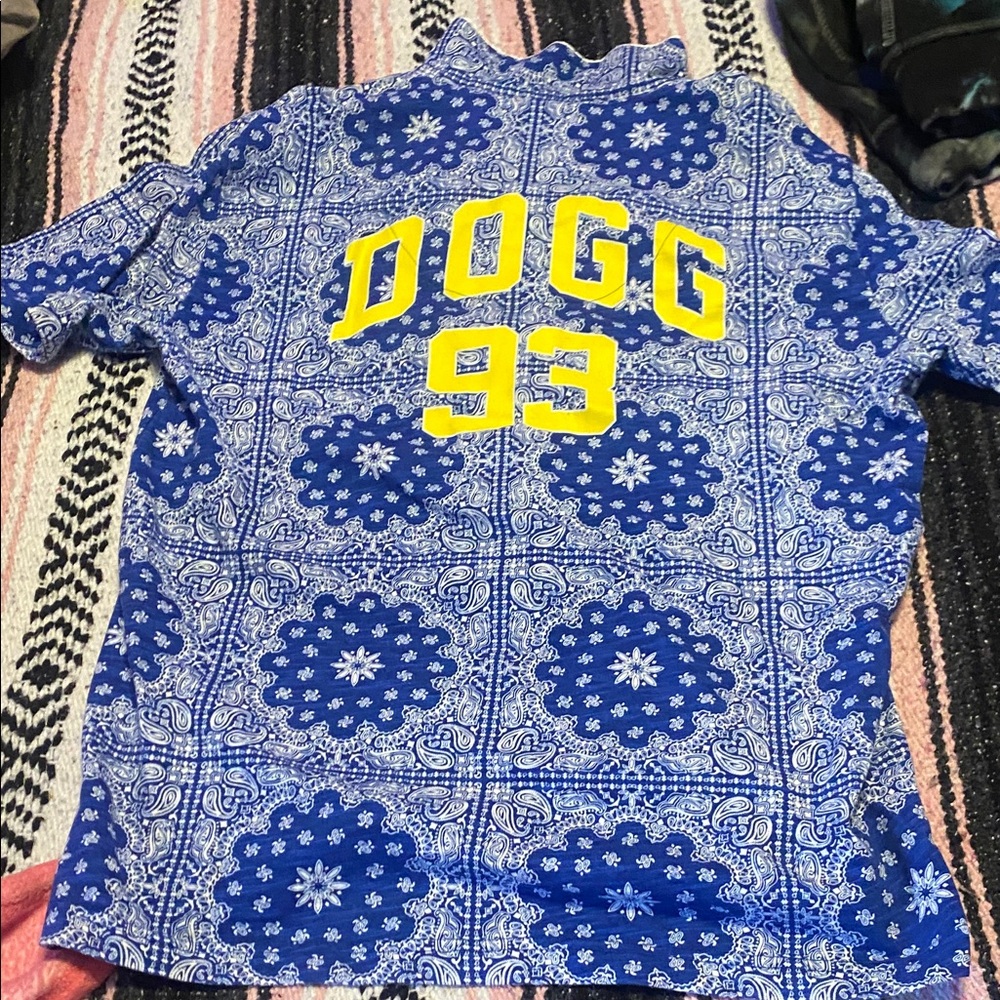 Blue Graphic Men's Tee with Yellow Print Snoop Dog and matching shorts